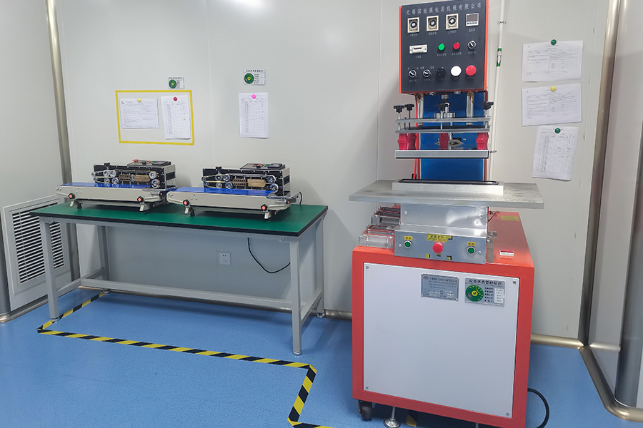 Закрытая комната